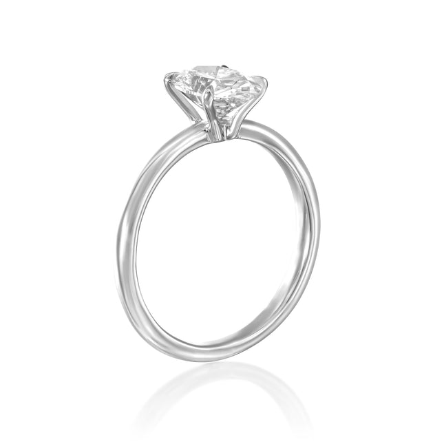 טבעת "ארינה" אובל סוליטר זהב לבן