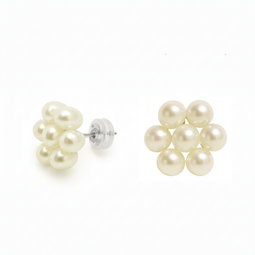 עגילי פנינים בעיצוב פרח יוקרתי עם שבע פנינים בגימור קלאסי ועדין