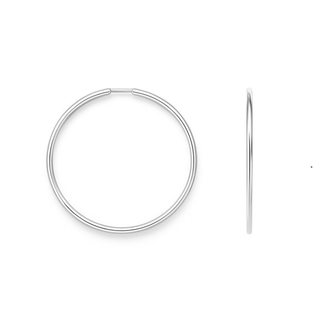 עגילי חישוק זהב בקוטר 4 ס"מ בעיצוב נקי ומדויק למראה יומיומי עם נוכחות אלגנטית