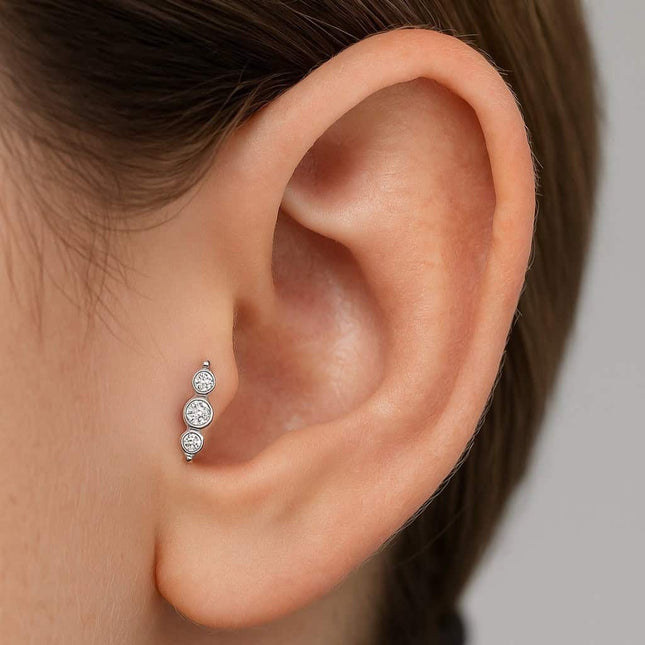 עגיל קשת (בודד) משובץ שלושה יהלומים זהב לבן לפירסינג