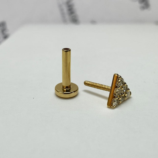 עגיל משולש (בודד) מזהב צהוב עם יהלומי מעבדה