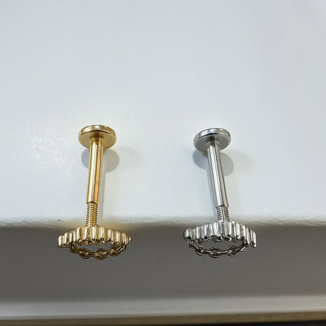 פירסינג (בודד) מזהב בצורת V עם יהלומי מעבדה ושרשרת