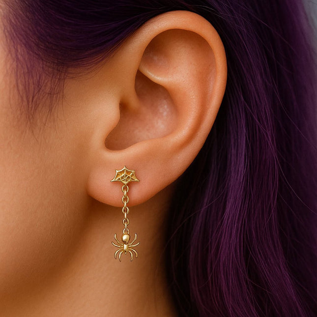 פירסינג (בודד) מזהב תלוי עם עכביש וקורי עכביש | דיימונד פקטורי