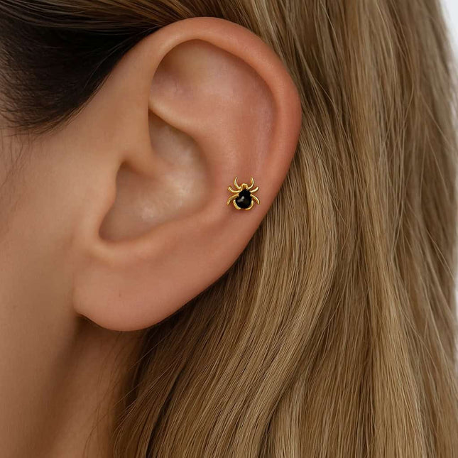 עגיל פירסינג (בודד) עיצוב עכביש עם יהלומים שחורים ולבנים