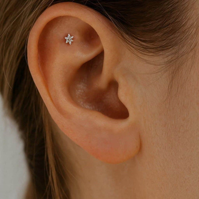 עגיל פרח (בודד) זהב לבן עם יהלום לפירסינג