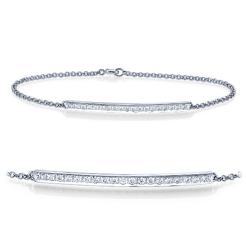 צמיד טניס זהב עם חוליות דקות ושורת יהלומים טבעיים במרכז 0.40 קראט