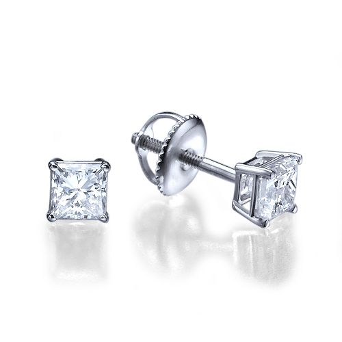 עגילי יהלומים פרינסס מרובעים מזהב בעיצוב צמוד ואלגנטי לאוזן