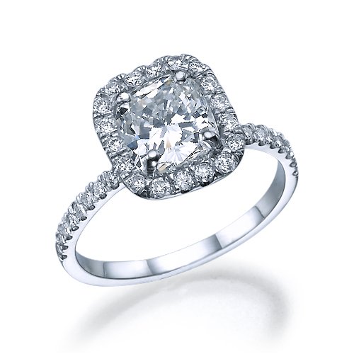 טבעת יהלום זהב לבן בחיתוך "קושיין"