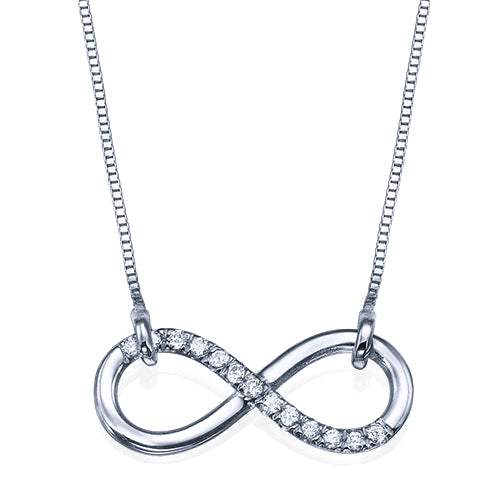 שרשרת אינפיניטי מזהב משובצת יהלומים טבעיים 0.15 קראט בעיצוב אלגנטי ונצחי