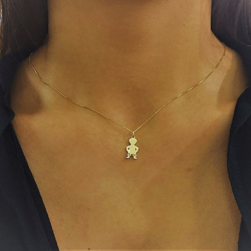 שרשרת זהב עם תליון בעיצוב ילד/בן המשובץ יהלומים טבעיים