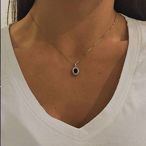 תליון דיאנה יהלומים ואבן ספיר במשקל 1 קראט על שרשרת זהב