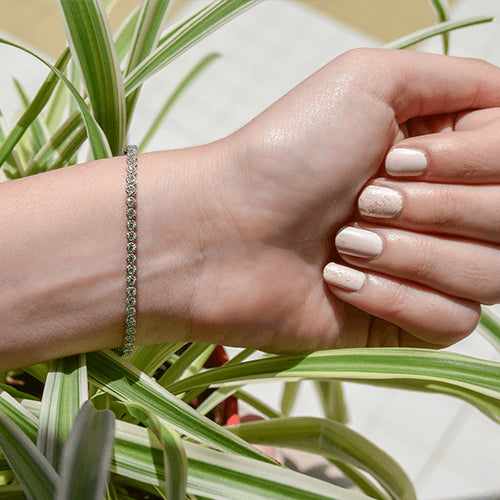 צמיד טניס 1 קראט עיגולים מזהב לבן משובץ יהלומים טבעיים בכל החוליות