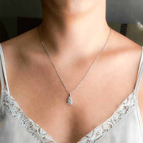 תליון יהלומים 0.72 קראט בעיצוב כפול יוקרתי עם ברק מרשים ונוכחות