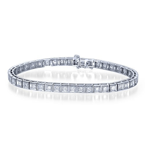 צמיד טניס מרובע מזהב צהוב עם יהלומים טבעיים בחוליות מסודרות לאורך