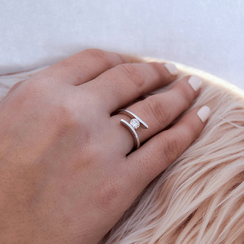 טבעת אירוסין זהב לבן ליליאן