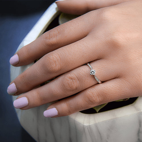 טבעת אירוסין זהב לבן "אנג'לינה"