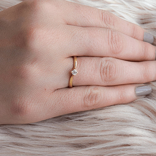 טבעת אירוסין זהב צהוב ג'ול