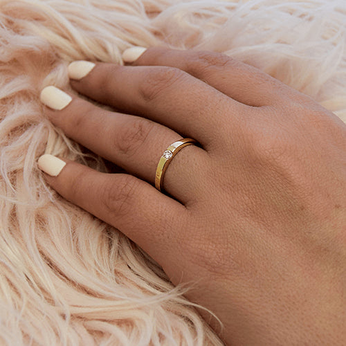 טבעת אירוסין זהב צהוב נטאשה