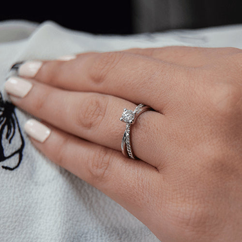 טבעת אירוסין זהב לבן "טיילור"