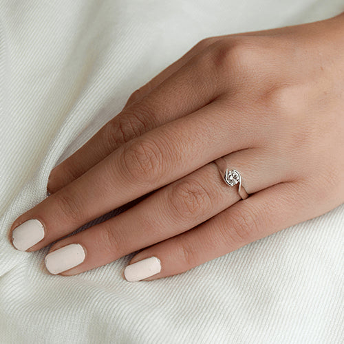 טבעת אירוסין זהב לבן "הלן"