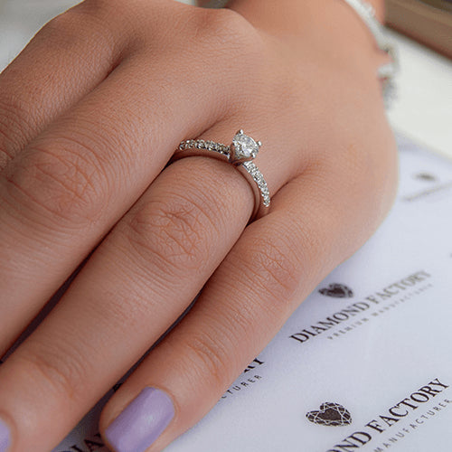 טבעת אירוסין זהב לבן "ניקי"