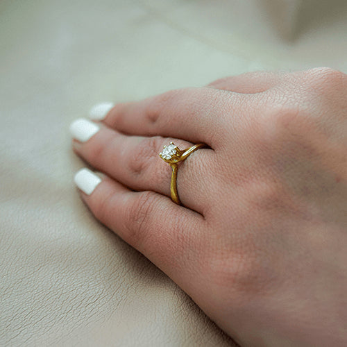 טבעת אירוסין זהב צהוב "אמנדה" 0.41 בעיצוב קלאסי