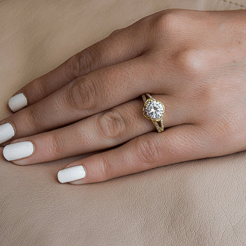 טבעת יהלומים זהב צהוב "גבריאלה" בעיצוב וינטאג'