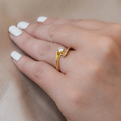 טבעת אירוסין סוליטר זהב צהוב "מוניק"