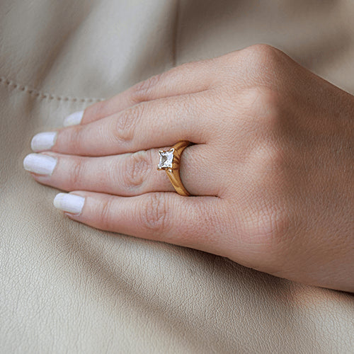 טבעת אירוסין סוליטר זהב צהוב איירין