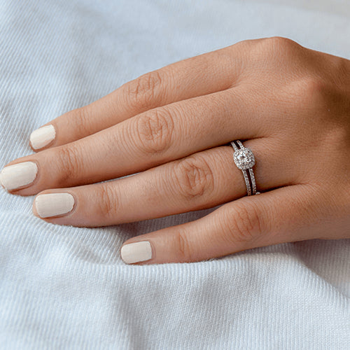 טבעת יהלומים "היילו קושיין"