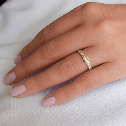 טבעת אירוסין זהב צהוב "שארלוט"