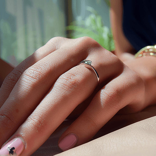 טבעת אירוסין מודרנית "רייצ'ל" זהב לבן