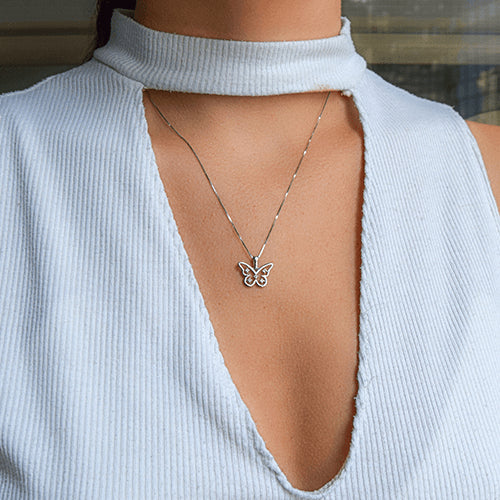 שרשרת יהלומים מזהב בעיצוב פרפר ובשיבוץ יהלומים במשקל  0.11 קראט