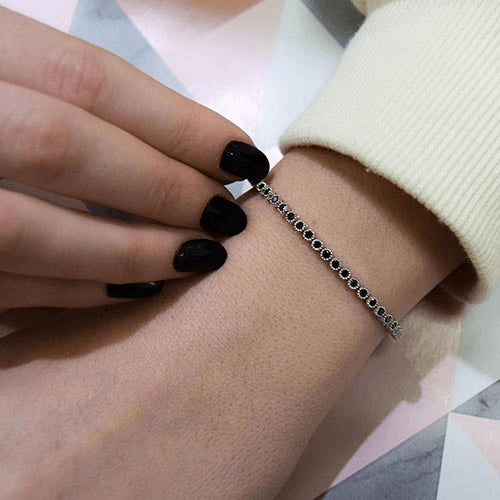 צמיד טניס יהלומים שחורים