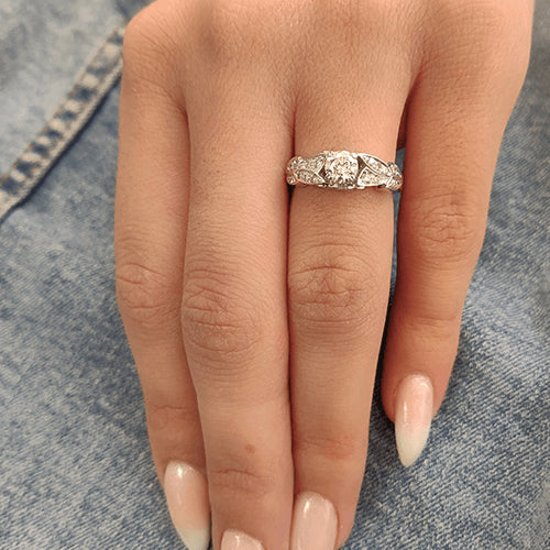 טבעת יהלומים וינטאג' "קיירה"