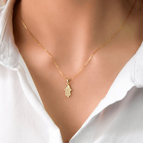 שרשרת יהלום בצורת חמסה - מזהב ויהלומים