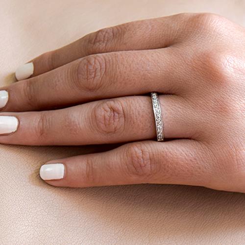 טבעת זהב לבן "מגי"