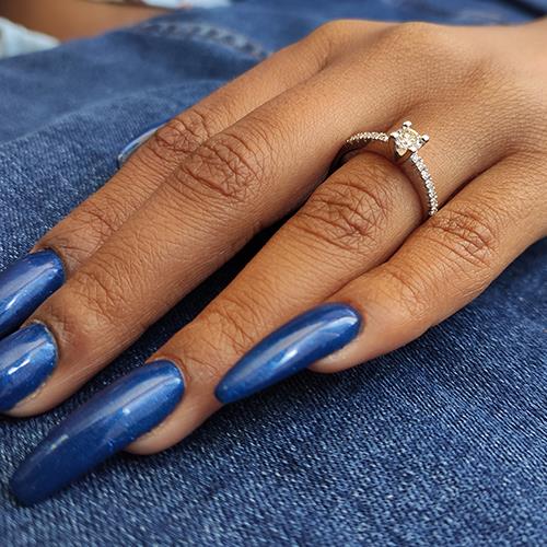 טבעת אירוסין זהב לבן אנדריאה בסגנון קלאסי