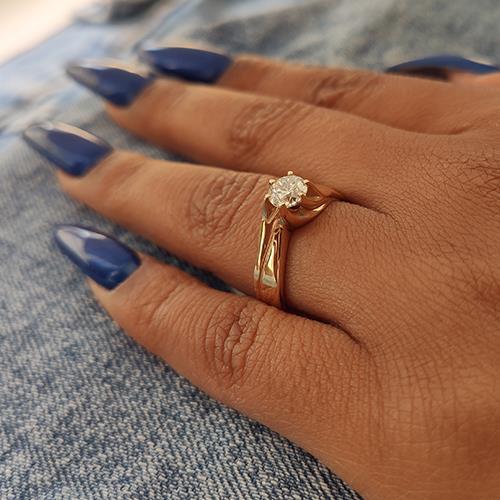 טבעת אירוסין זהב צהוב "ברוק"