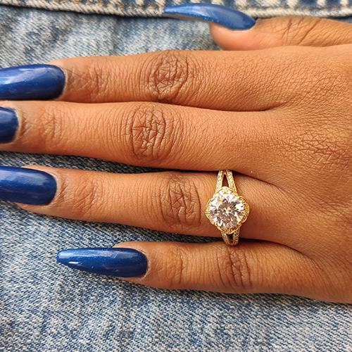 טבעת יהלומים זהב צהוב "גבריאלה" בעיצוב וינטאג'