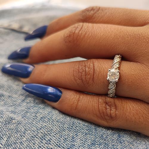 טבעת יהלומים זהב לבן מקולקציית הוינטאג' הייחודית