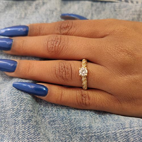 טבעת יהלומים זהב צהוב מקולקציית הוינטאג' הייחודית