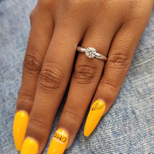 טבעת אירוסין סוליטר זהב לבן "מדונה" 0.51