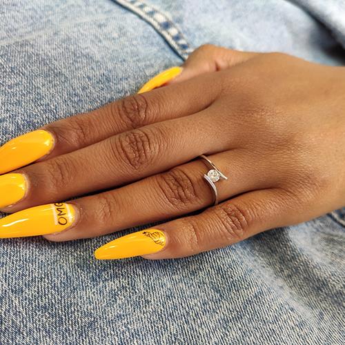 טבעת אירוסין טוויסט זהב לבן "מישל"