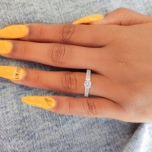 טבעת אירוסין זהב לבן "שארלוט"