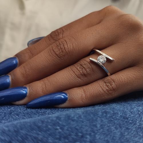 טבעת אירוסין זהב לבן ליליאן