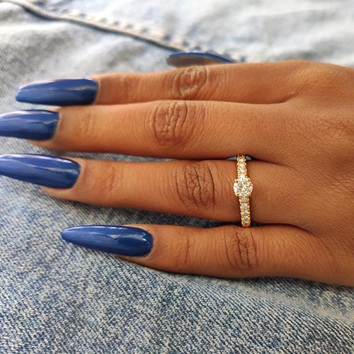 טבעת אירוסין זהב צהוב "ניקי"