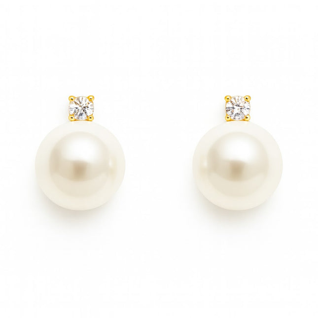 עגילי פנינה ויהלום בצמוד לאוזן מזהב לבן בעיצוב קלאסי עדין ויוקרתי