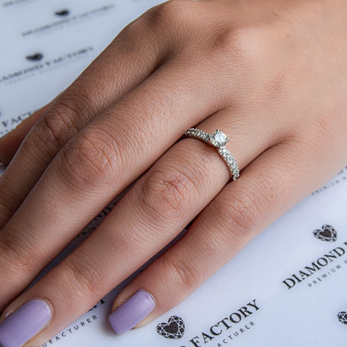 טבעת אירוסין זהב לבן "מלודי"