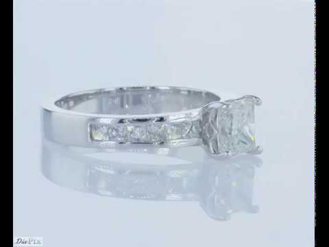 טבעת אירוסין קיסר זהב לבן משובצת פרינסס